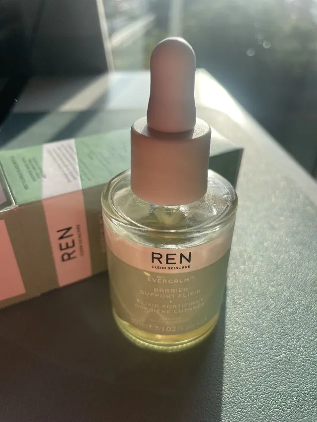 The best face oil I ever used, REN Evercalm Barrier Support