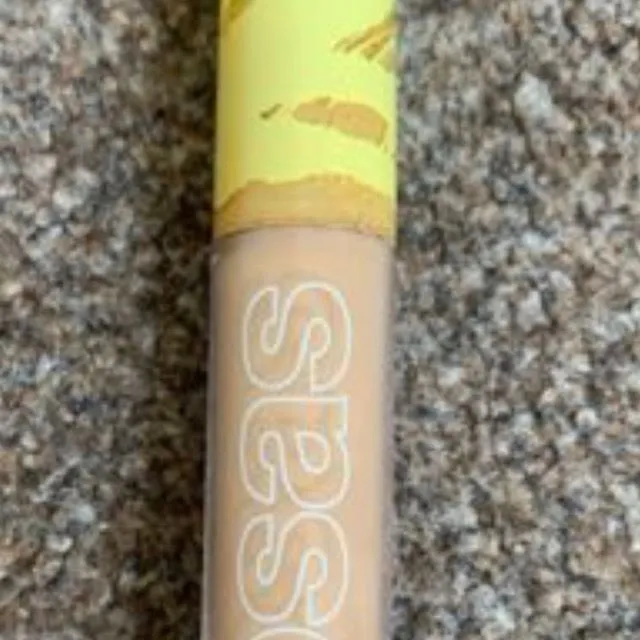 My favourite Kosas product is their concealer. It is easy to
