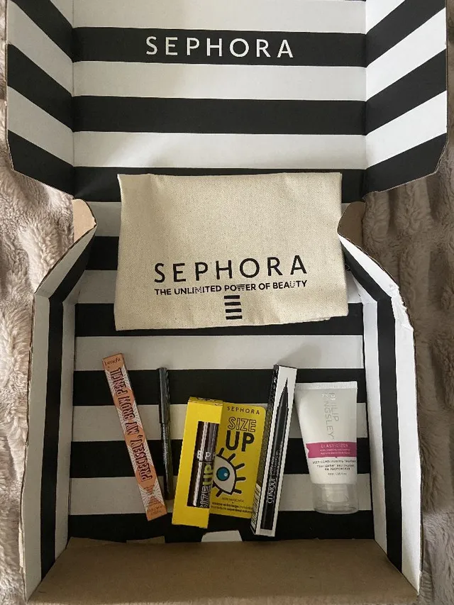 My latest Sephora beauty box haul 🖤 love everything in it