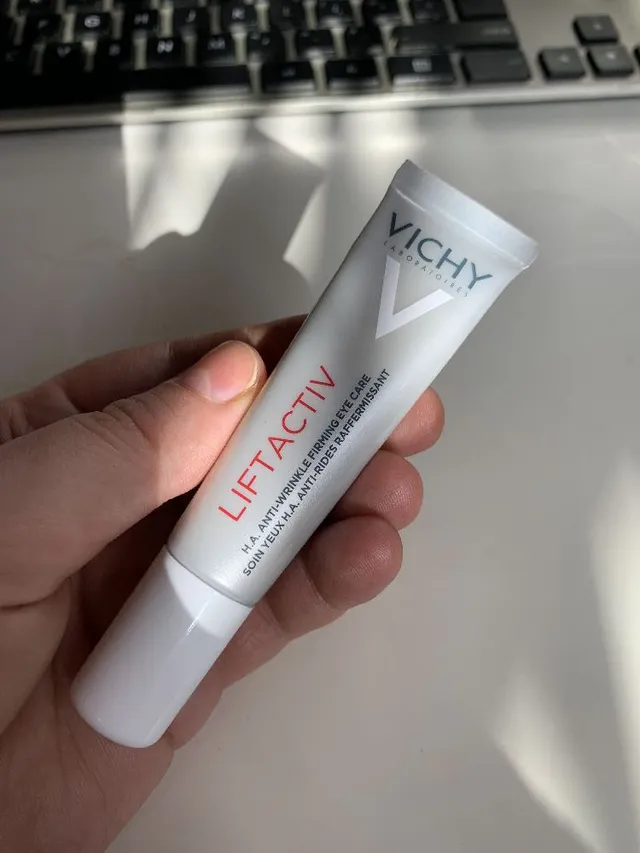 This cream really works! Fine lines have definitely reduced