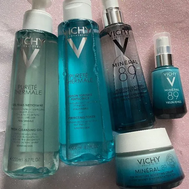 These are my favourite Vichy products which I use 😊