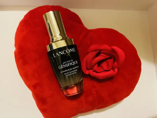 Lancome advanced genifique is a beautiful serum to use in