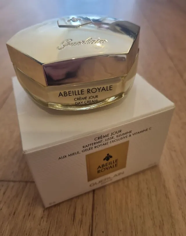 Guerlain abielle royale day cream this is amazing cream and