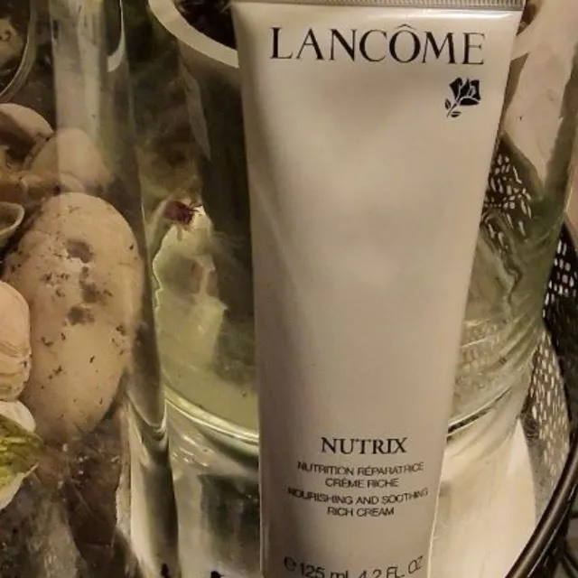 Lancome NUTRIX🫶 My skin was dry and flaking, and my lips