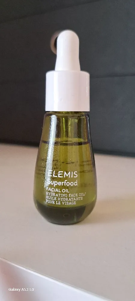Loving this Elemis face oil 🤩💚