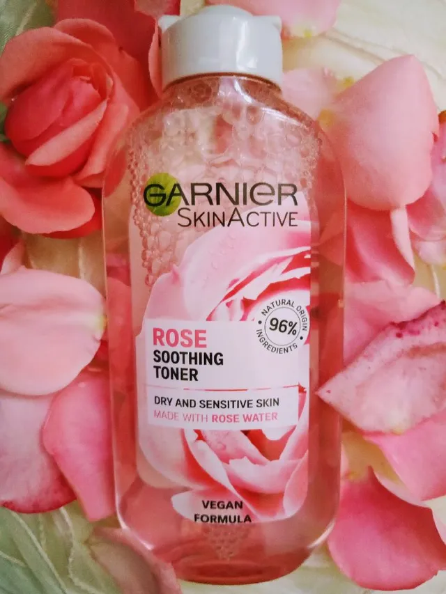 Garnier 💖 Rose Water Toner - Leaves My Skin Feeling Fresh.