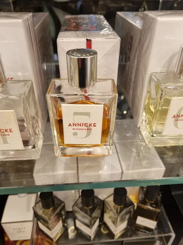 Another fragrance I tried earlier this week that had my