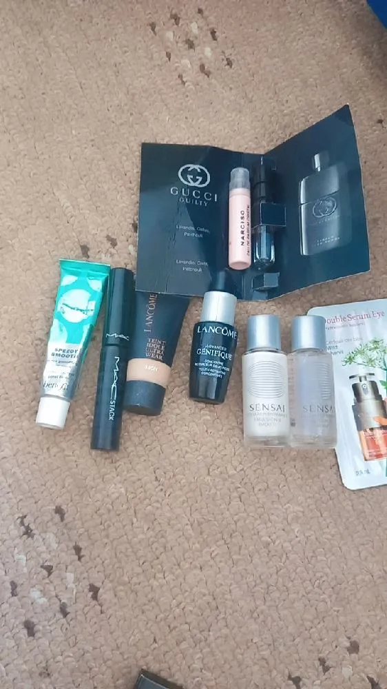 My holiday  mini makeup kit