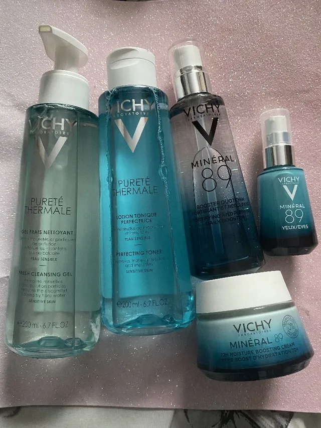 These are my favourite Vichy products which I use 😊