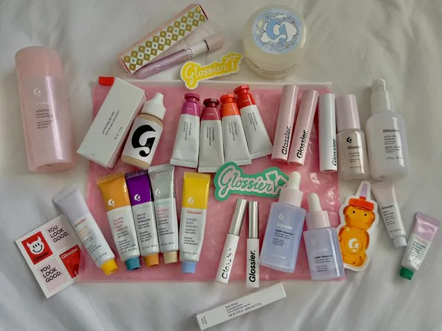 In honour of Glossier coming to Sephora, I wanted to show