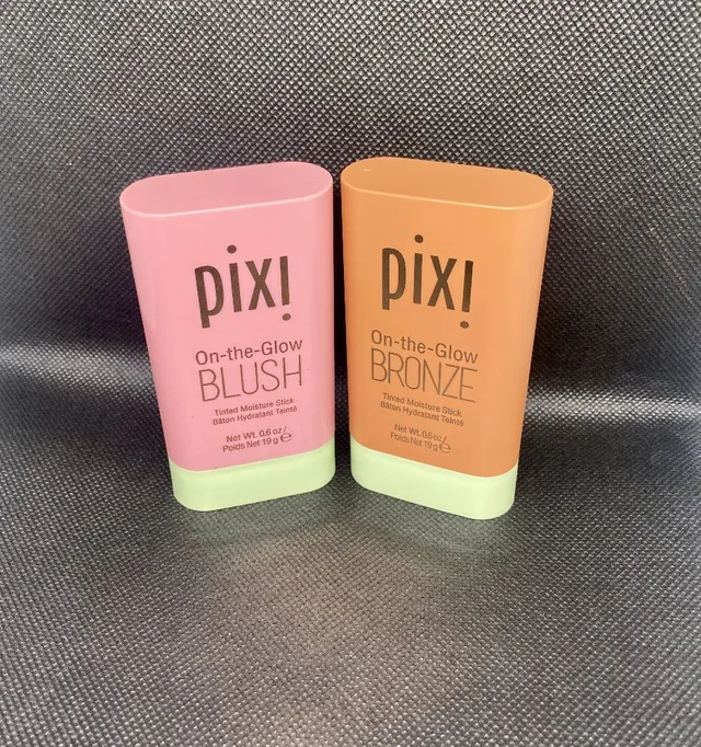Who loves Pixi products? I’ve got the on the glow blush and