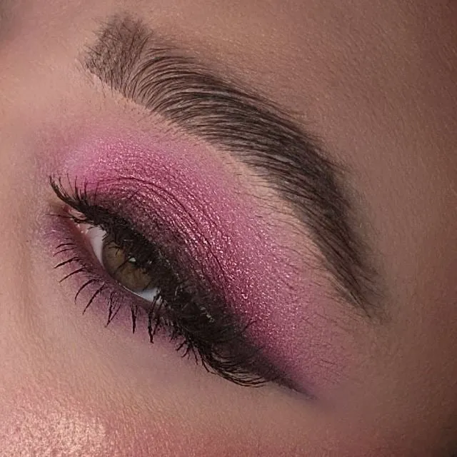 Hello!! I'm new here , here is my latest makeup look I