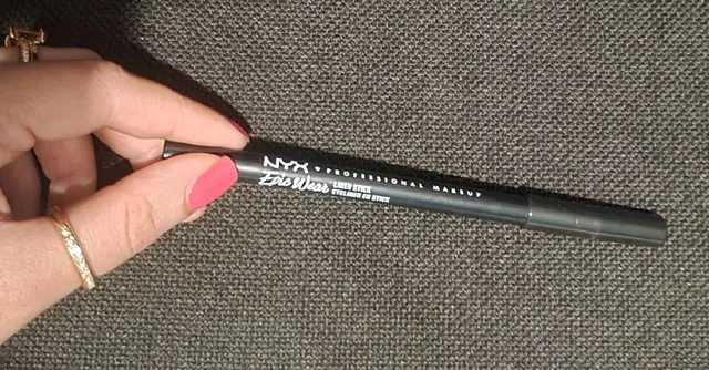I love this Eyeliner, it's NYX epic wear liner stick in