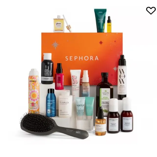 I would love to gift Sephoras favourites Beauty has no age