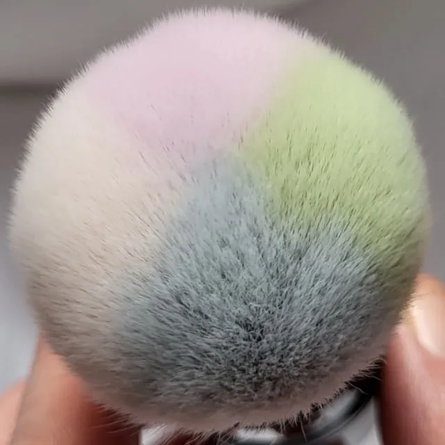 Obsessed with how cute this kabuki brush is! 😍💖